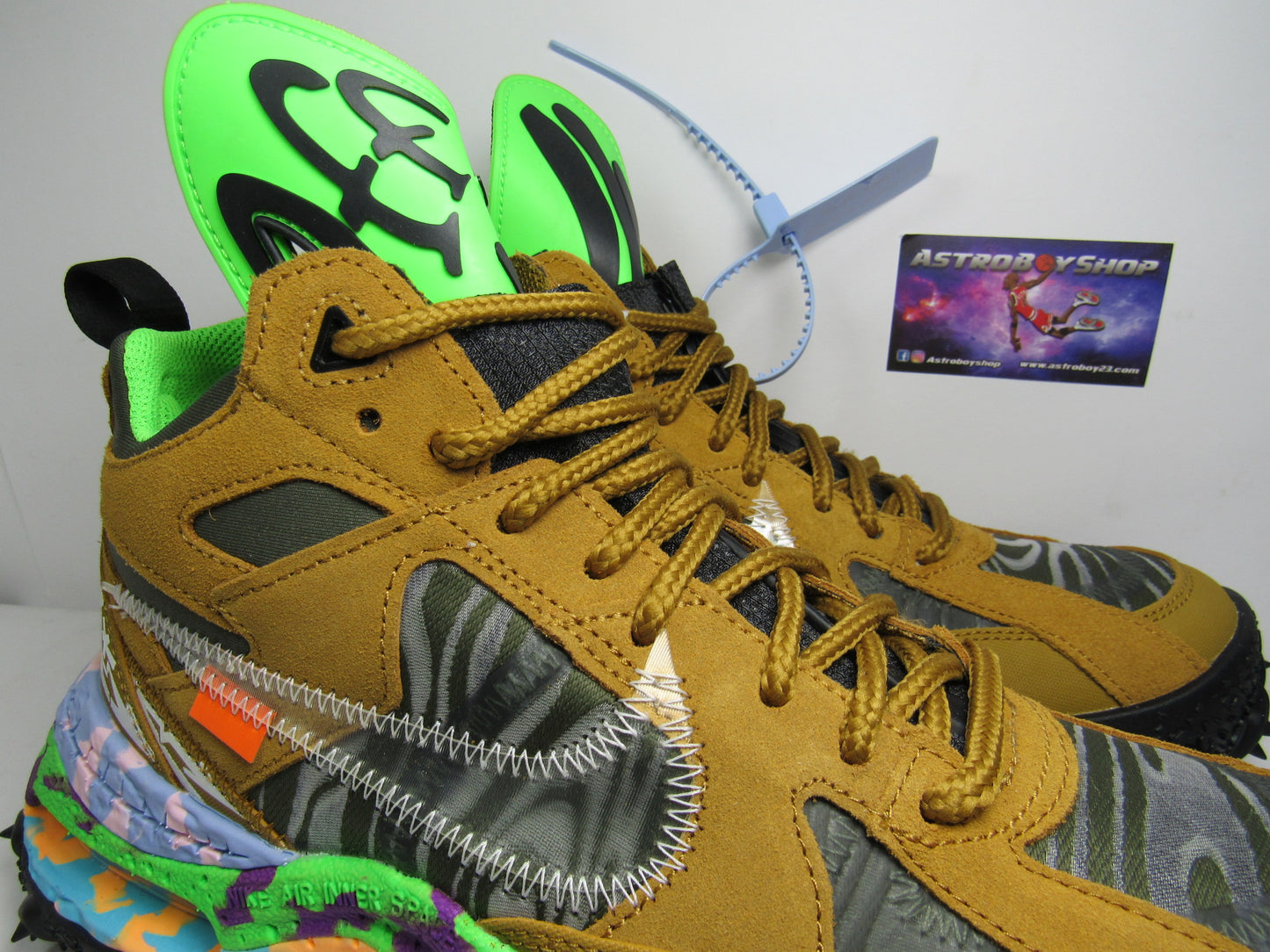 NIKE AIR TERRA FORMA X OFF WHITE WEATH EN CAJA