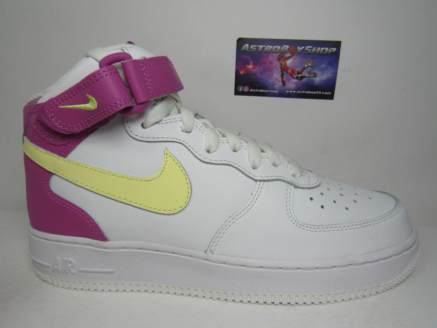NIKE AIR FORCE 1 LE "FUCHSIA" KIDS EN CAJA