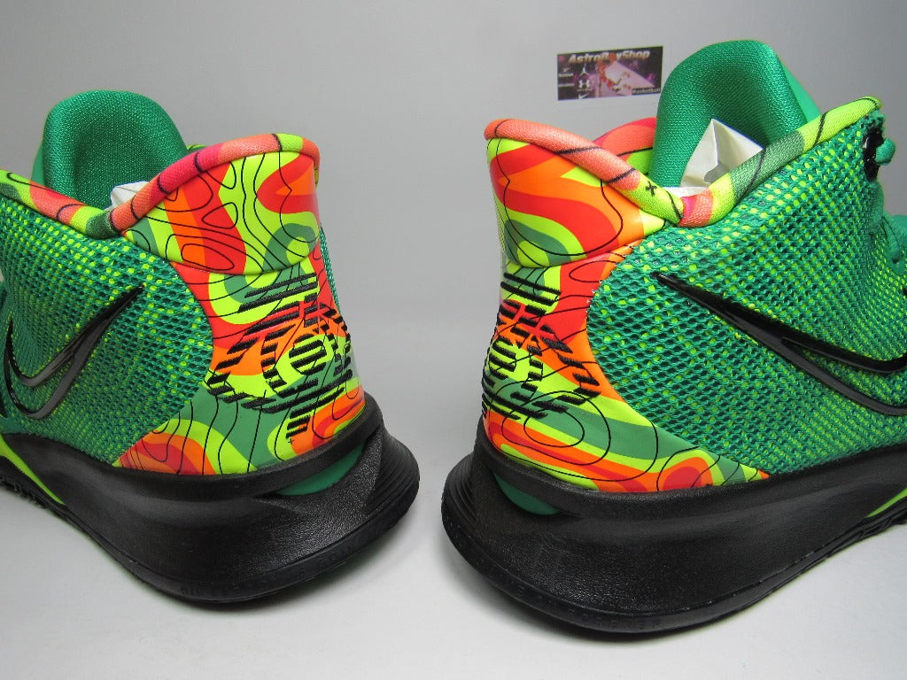 KYRIE IRVING 7 WEATHERMAN EN CAJA