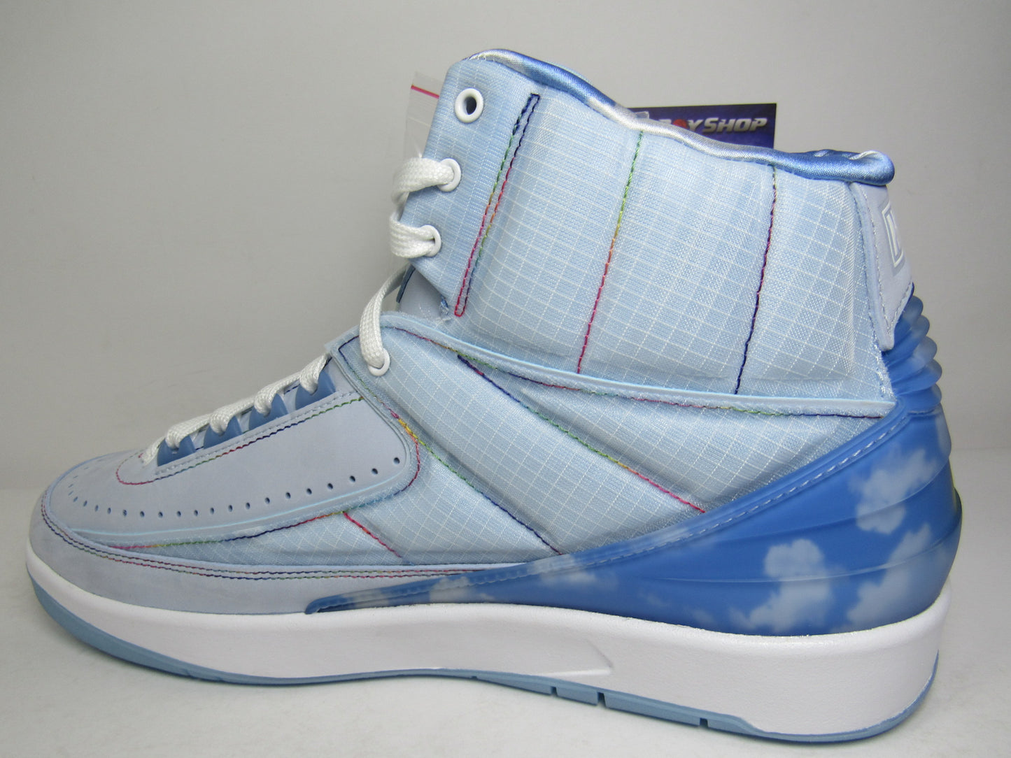 JORDAN 2 X J BALVIN FOSFORECENTES CON LUZ EN LENGUETA EN CAJA