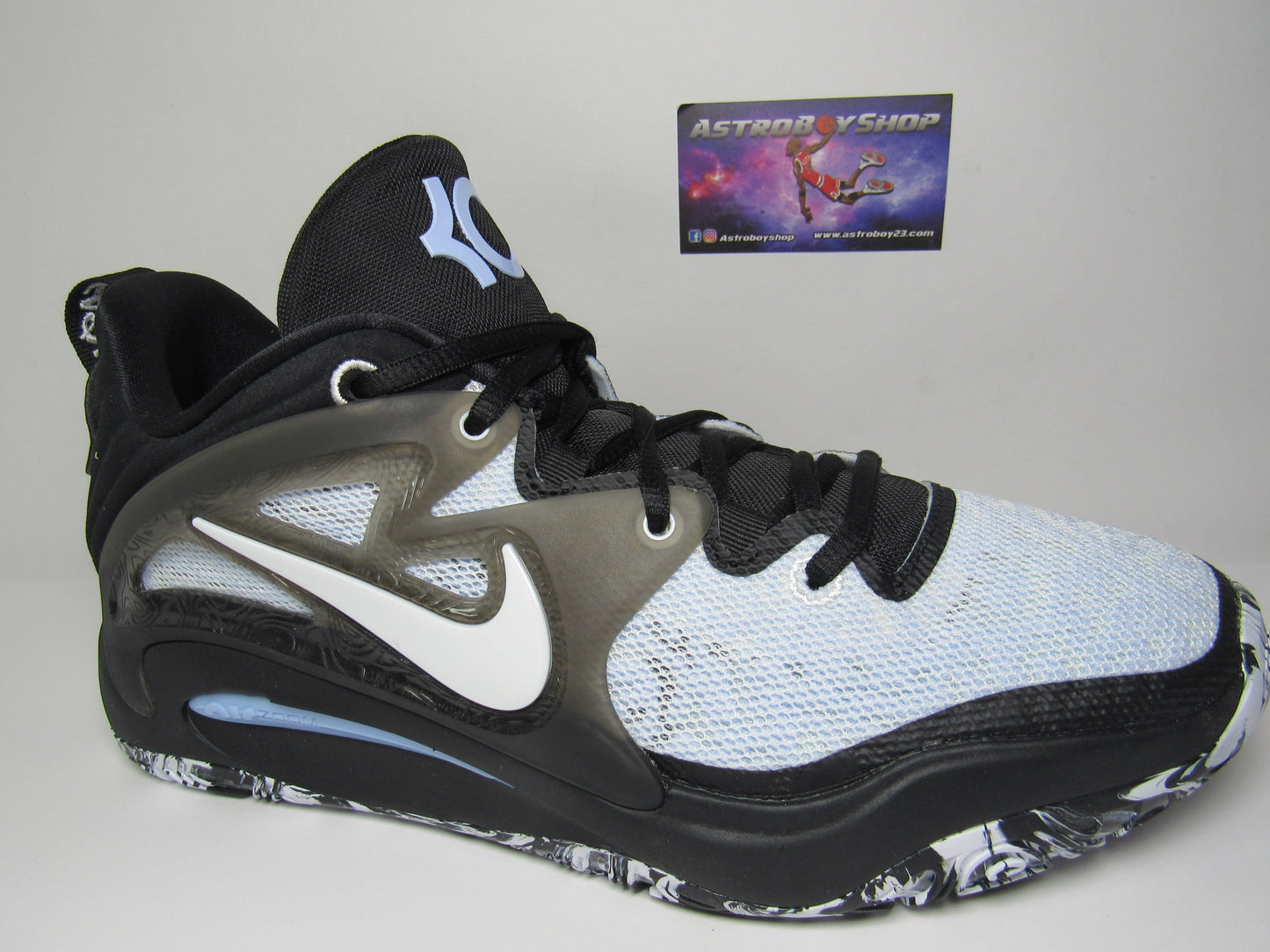 KEVIN DURANT 15 "REFUGE" EN CAJA