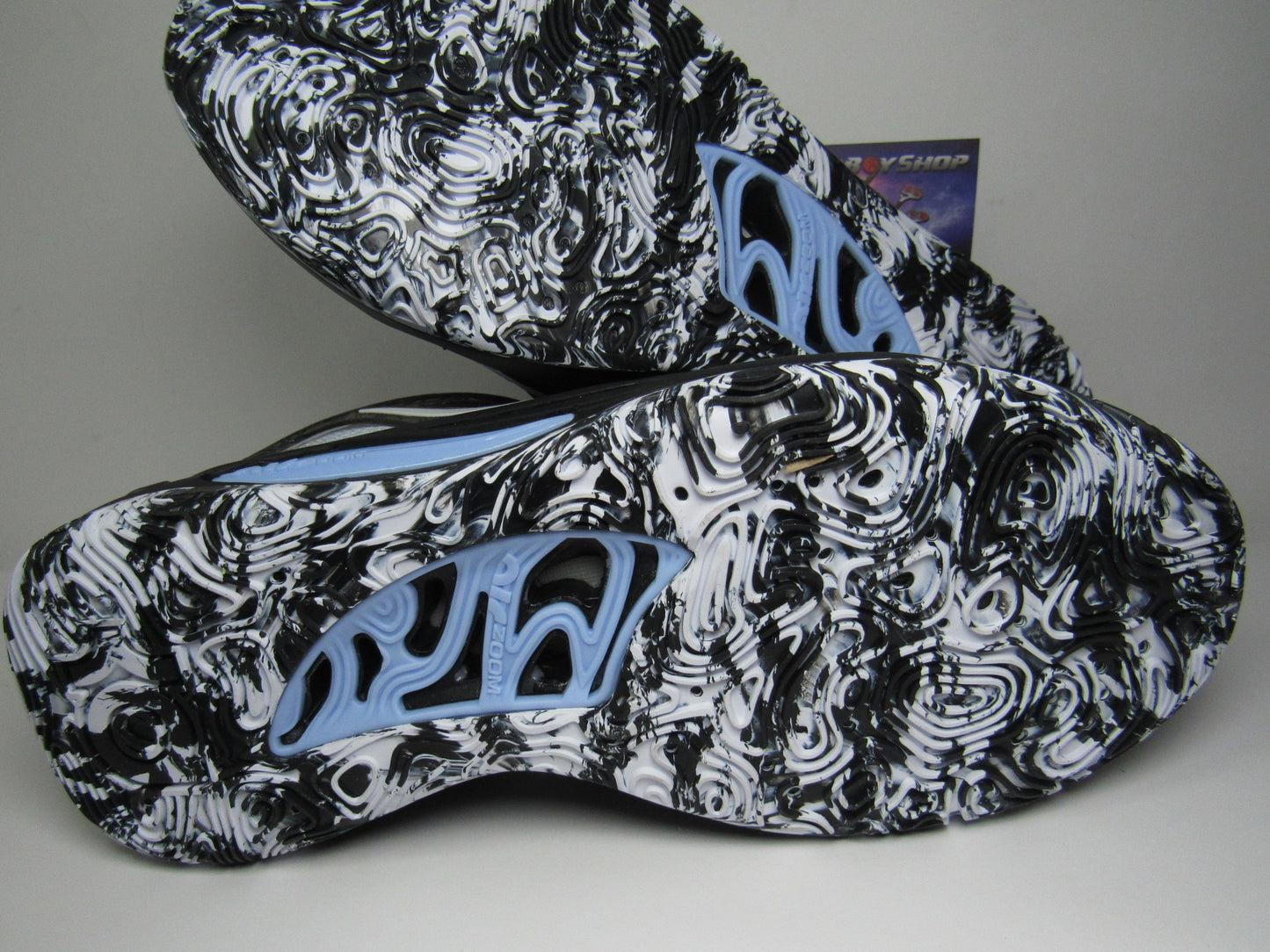 KEVIN DURANT 15 "REFUGE" EN CAJA