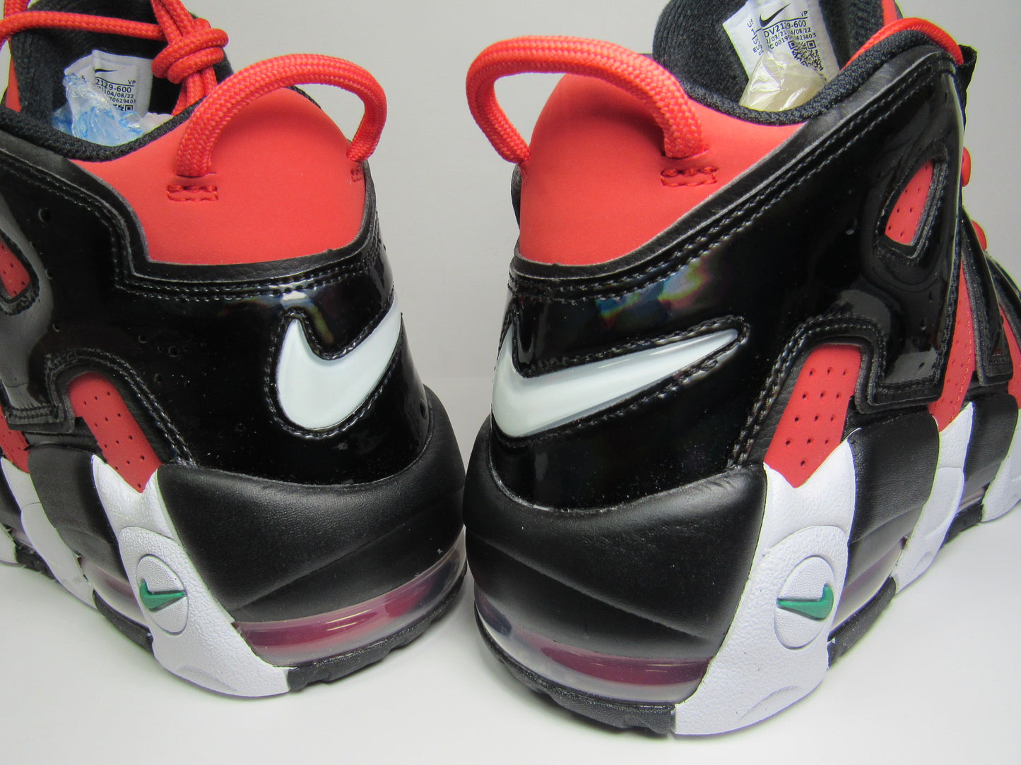 PIPPEN AIR MORE UPTEMPO "I GO NEXT" EN CAJA