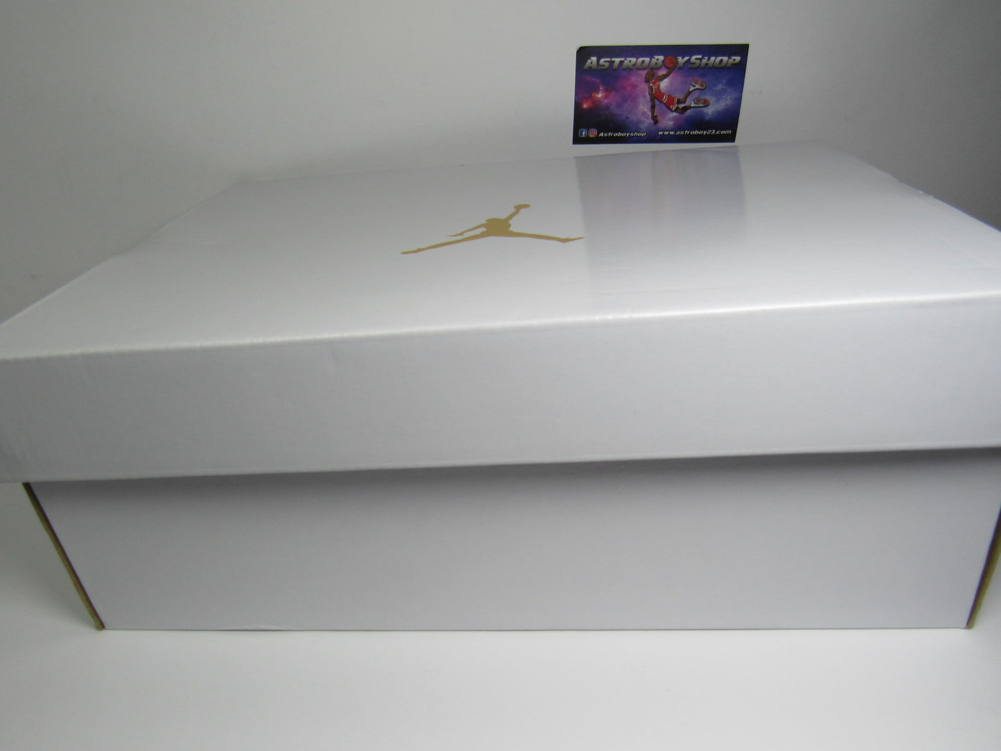 JORDAN 1 MID (W) CHUTNEY TAXI EN CAJA