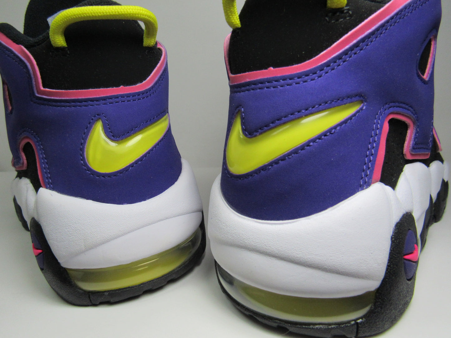 PIPPEN AIR MORE UPTEMPO "COURT PURPLE" EN CAJA
