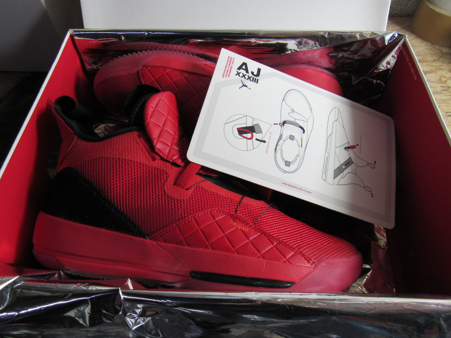 JORDAN 33 RED EN CAJA