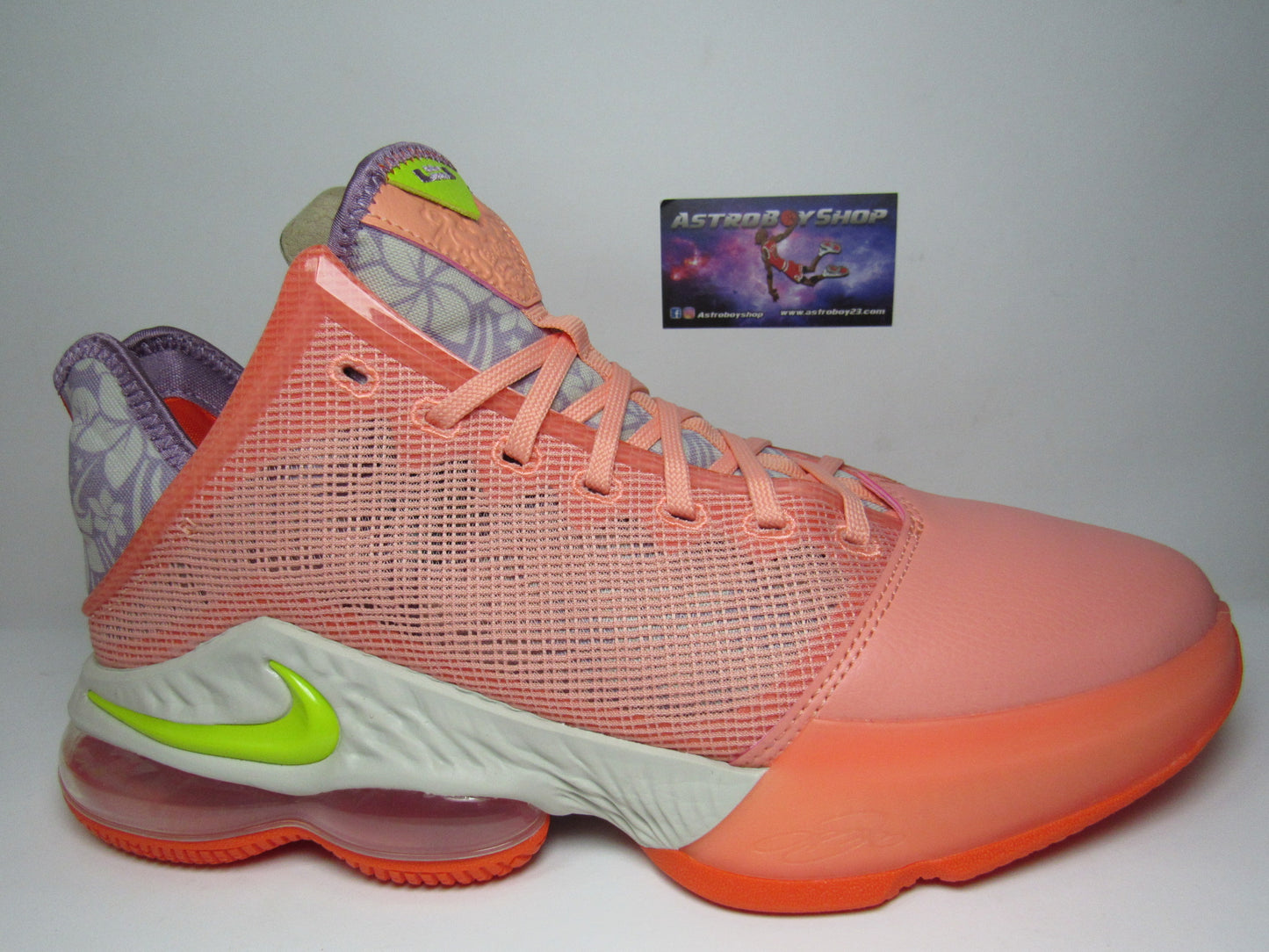 LEBRON 19 LOW "HAWAII" EN CAJA