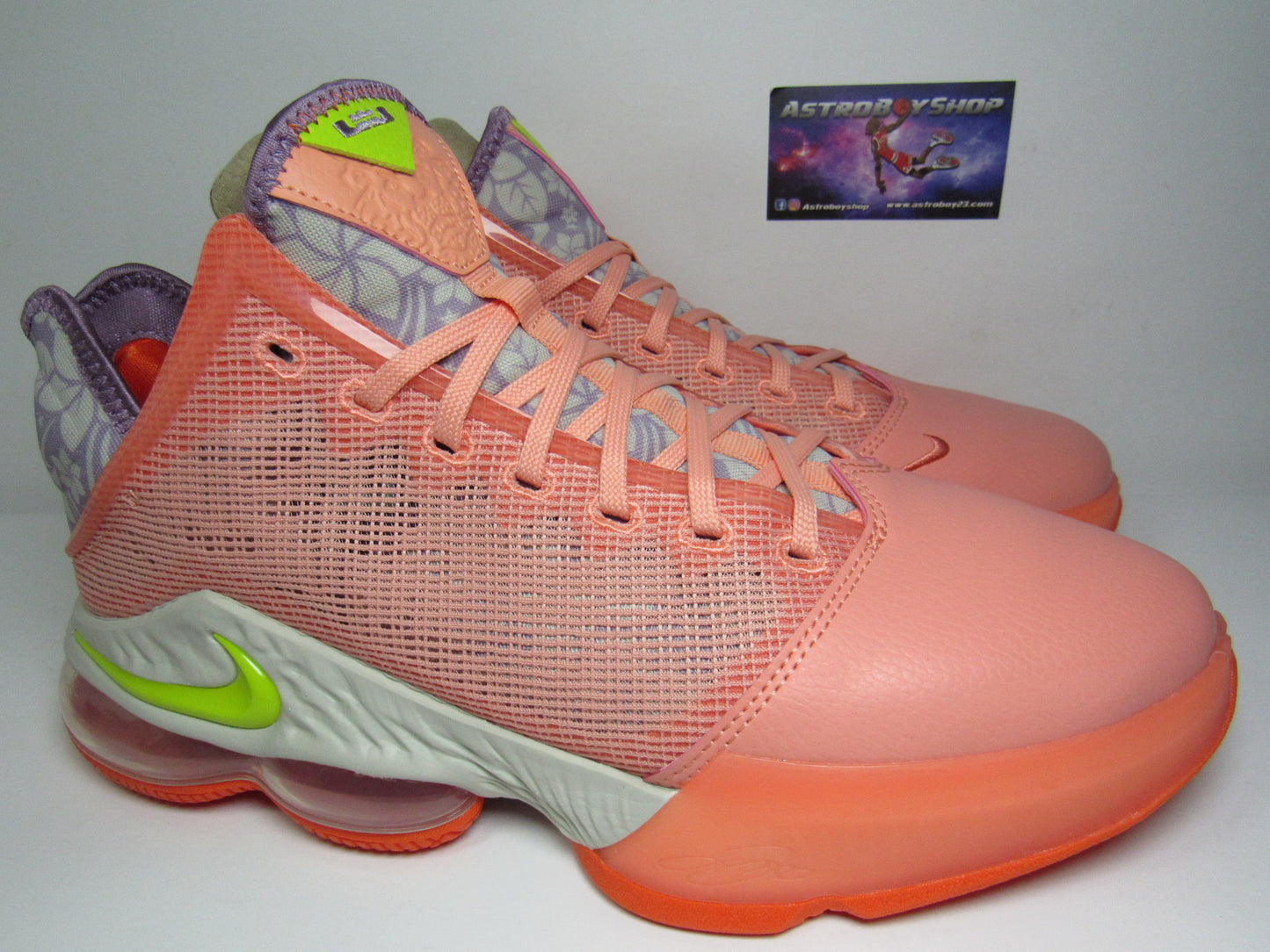 LEBRON 19 LOW "HAWAII" EN CAJA