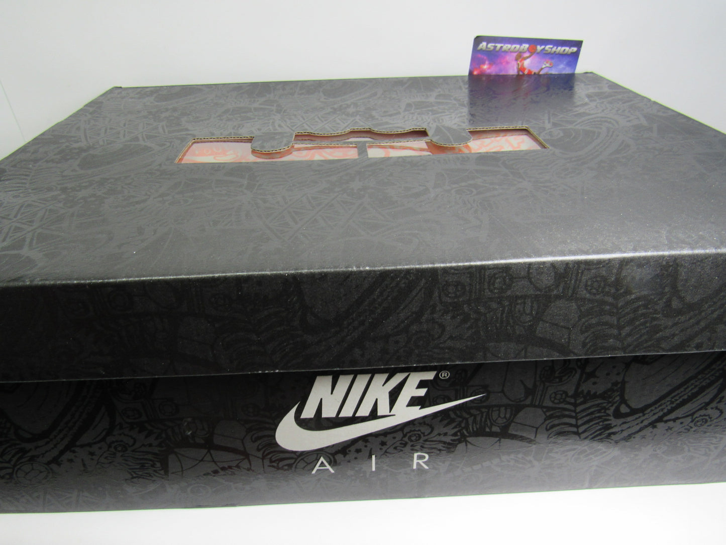 LEBRON 19 LOW "HAWAII" EN CAJA