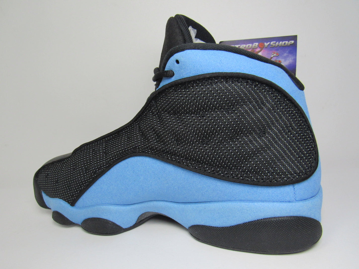 JORDAN 13 "BLACK UNIVERSITY BLUE" EN CAJA