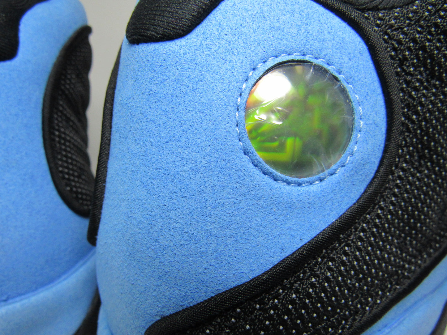 JORDAN 13 "BLACK UNIVERSITY BLUE" EN CAJA