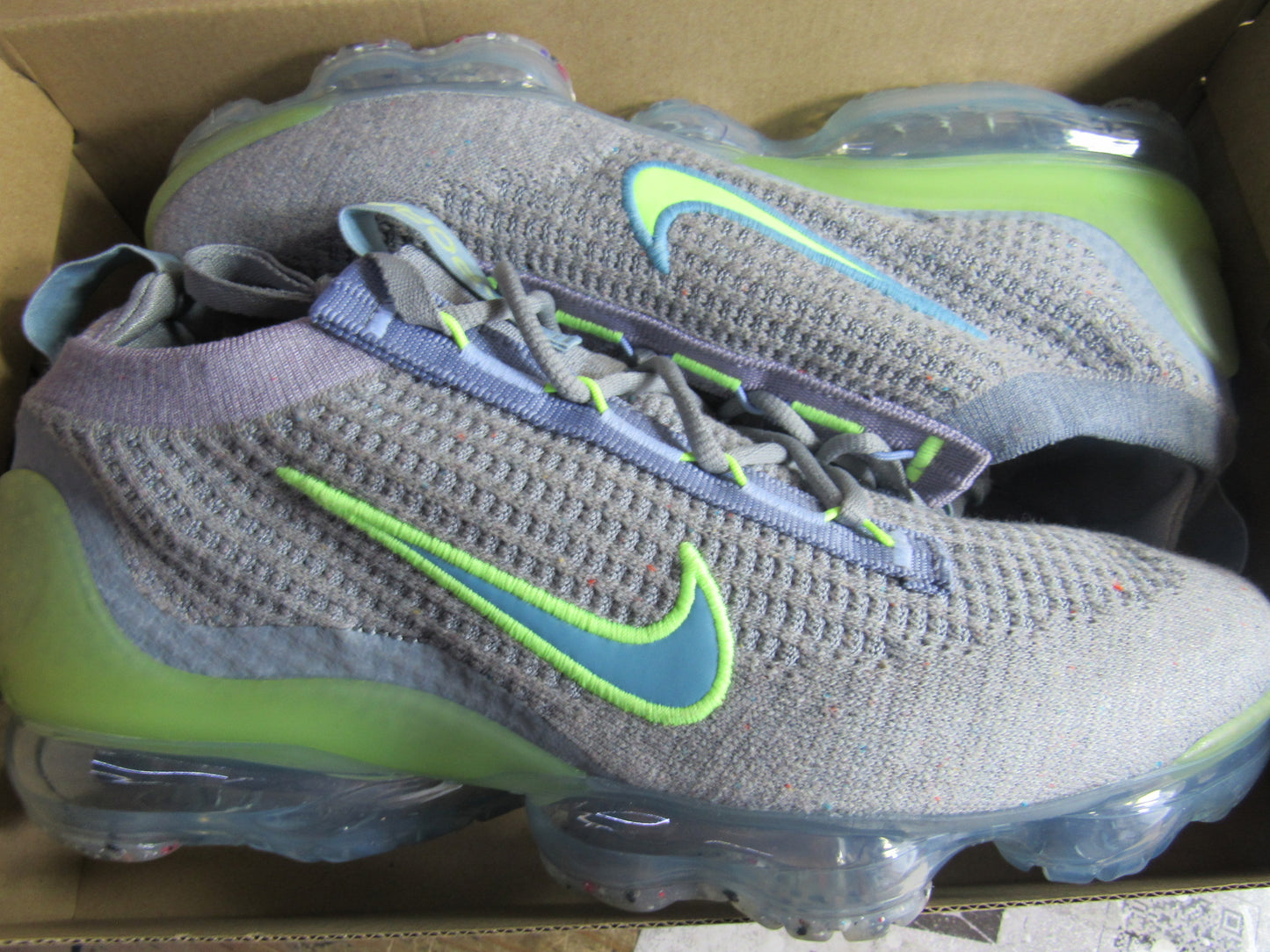 NIKE VAPORMAX GREY LIME EN CAJA