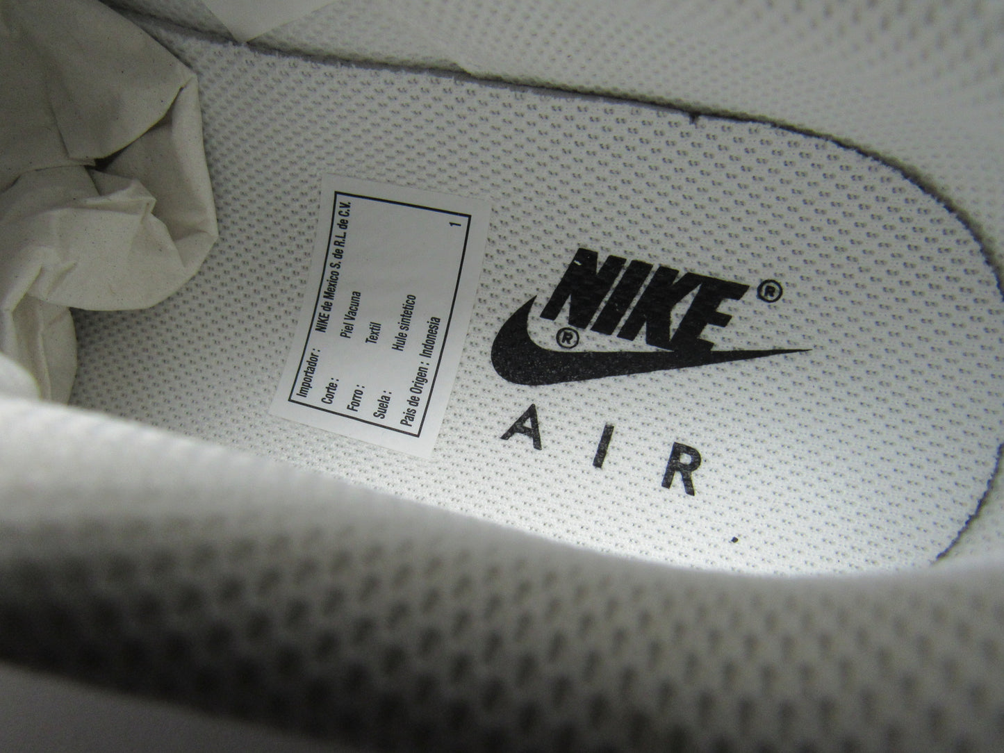 NIKE AIR FORCE ONE LOW WHITE AND BLACK KIDS EN CAJA