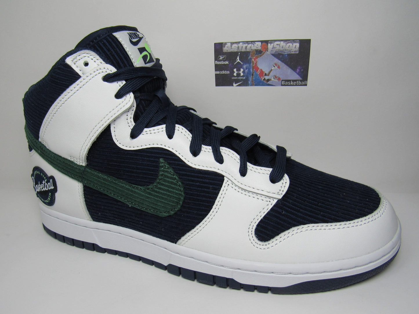 NIKE DUNK HIGH "ESPECIALTIES" EDITION EN CAJA