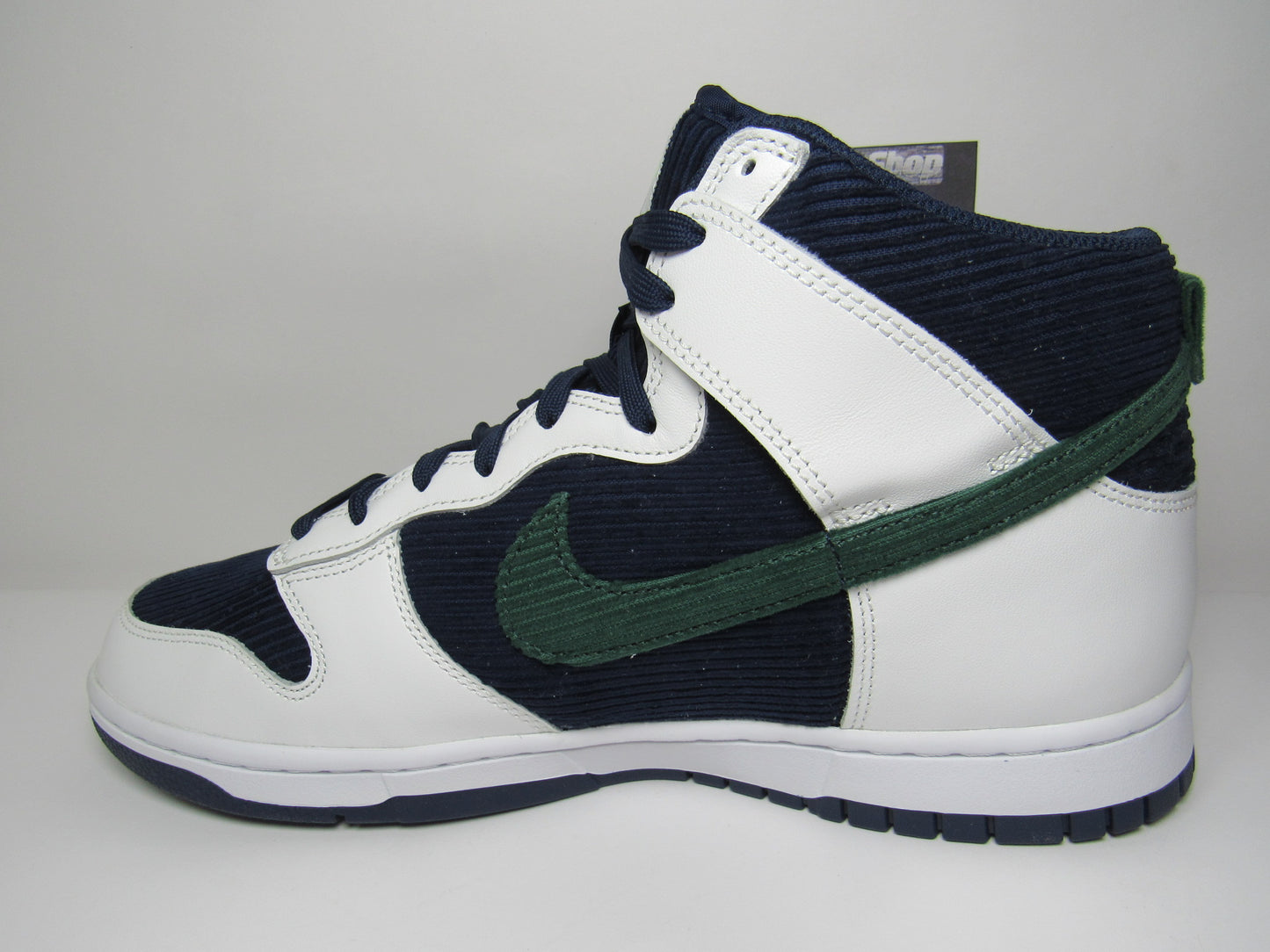 NIKE DUNK HIGH "ESPECIALTIES" EDITION EN CAJA