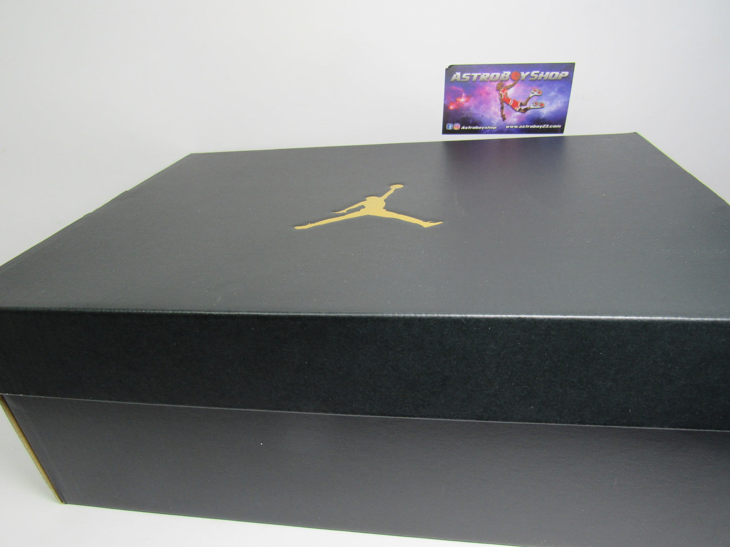 JORDAN 1 MID KIDS 85 BICOLOR EN CAJA
