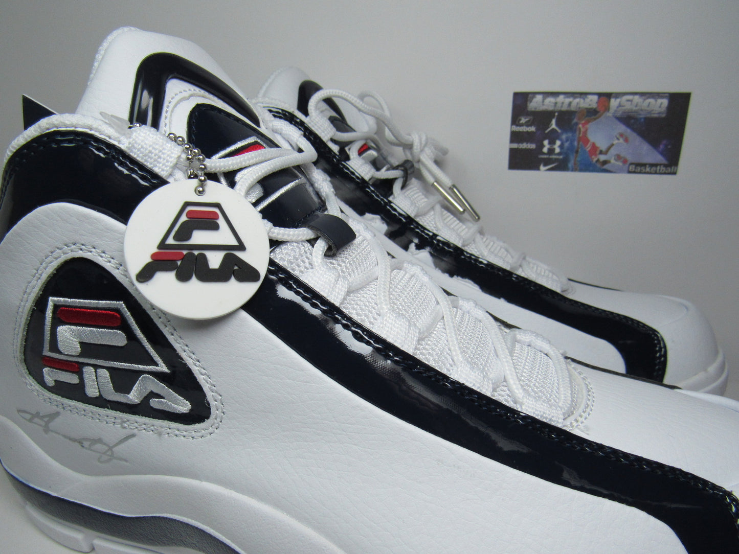 FILA GRANT HILL 2 25 ANIVERSARIO EN CAJA