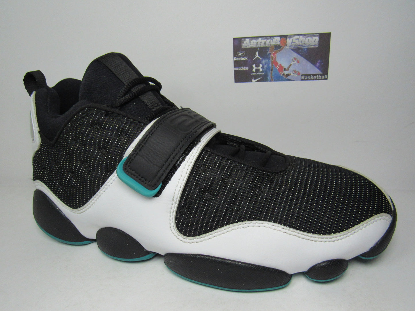 JORDAN BLACK CAT TURBO GREEN EN CAJA DE REPUESTO ESPECIAL