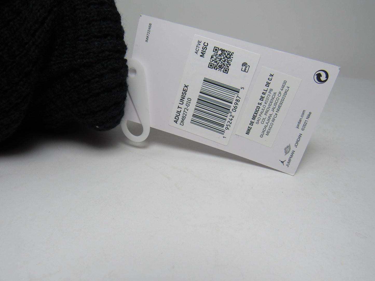 GORRO JORDAN UTILITY METAL GOLD BLACK , UNITALLA ADULTO