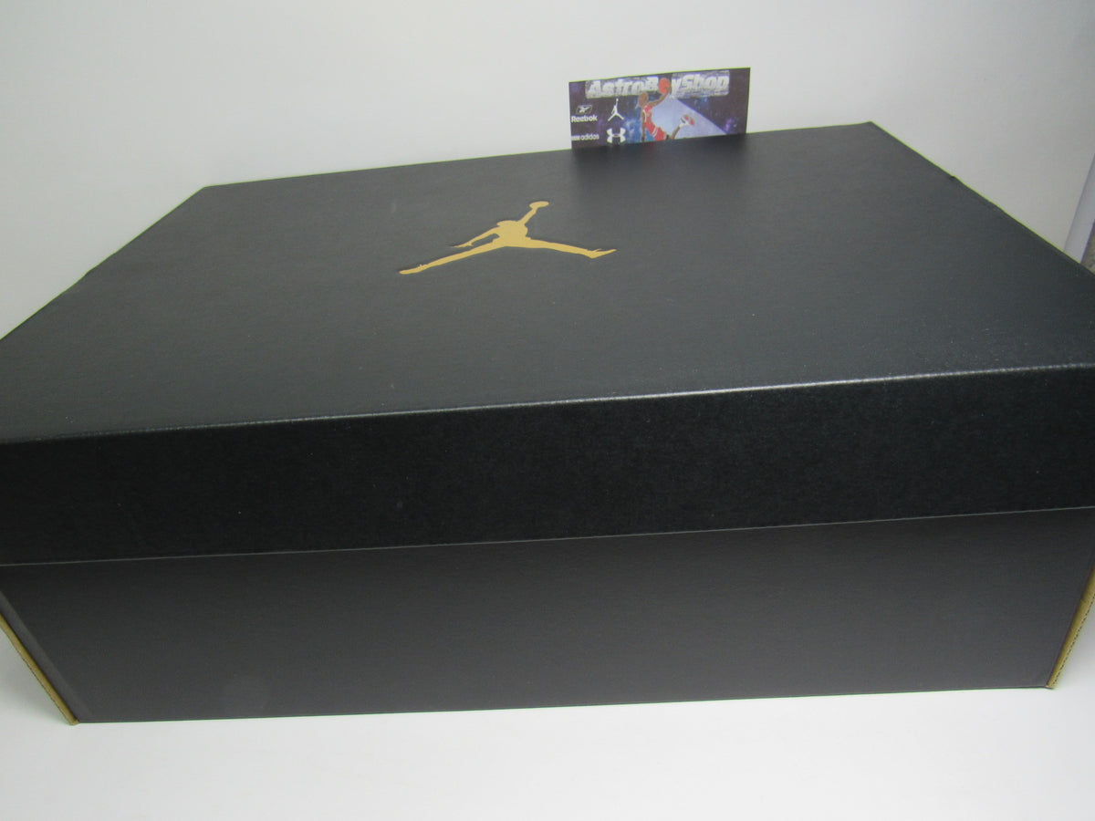JORDAN 1 MID SE "SMOKE PINE GREEN" EN CAJA