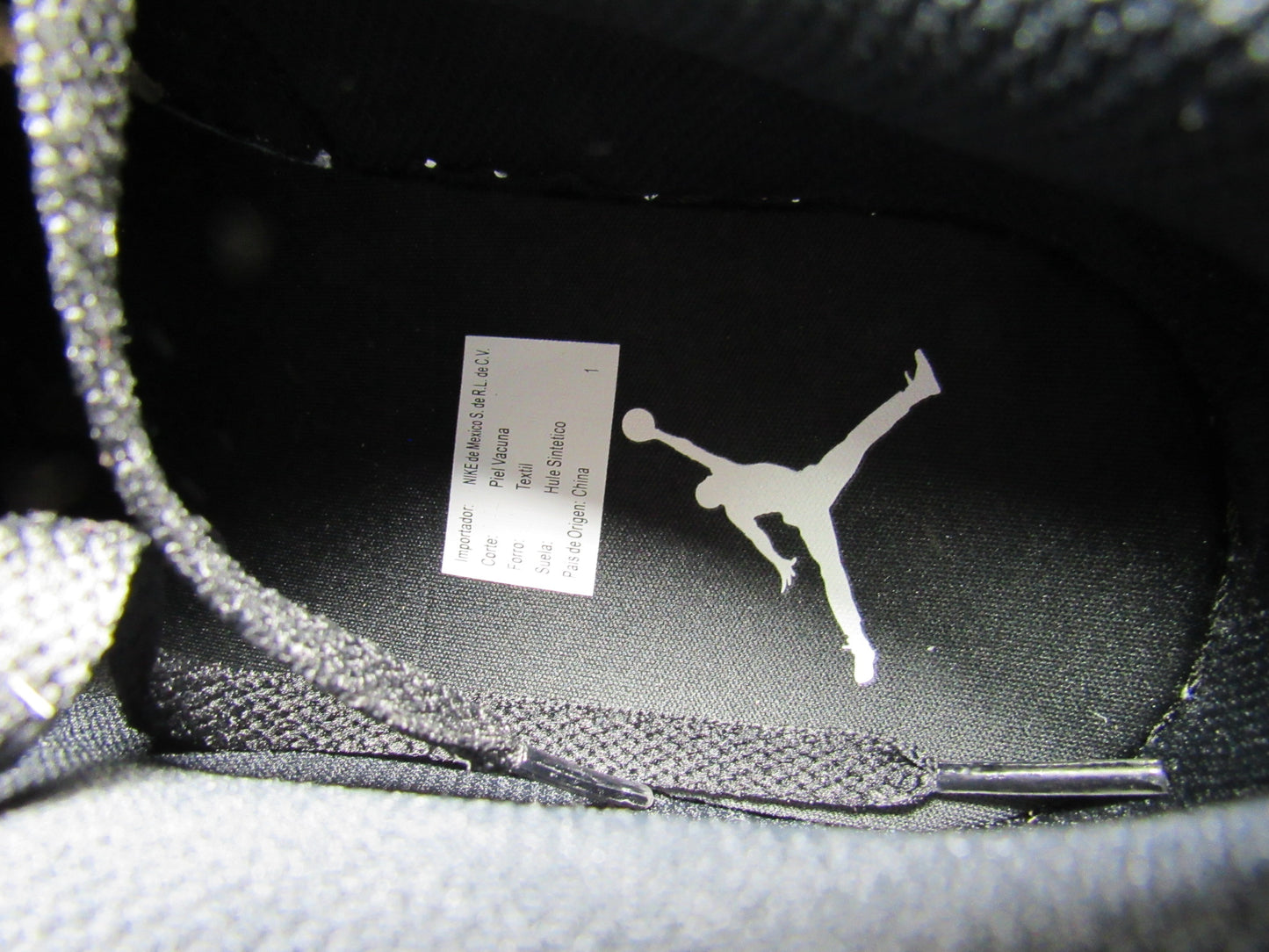 JORDAN 1 LOW DIAMOND EDITION EN CAJA