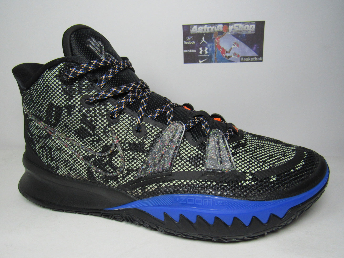 KYRIE IRVING 7 "GRIND" EN CAJA