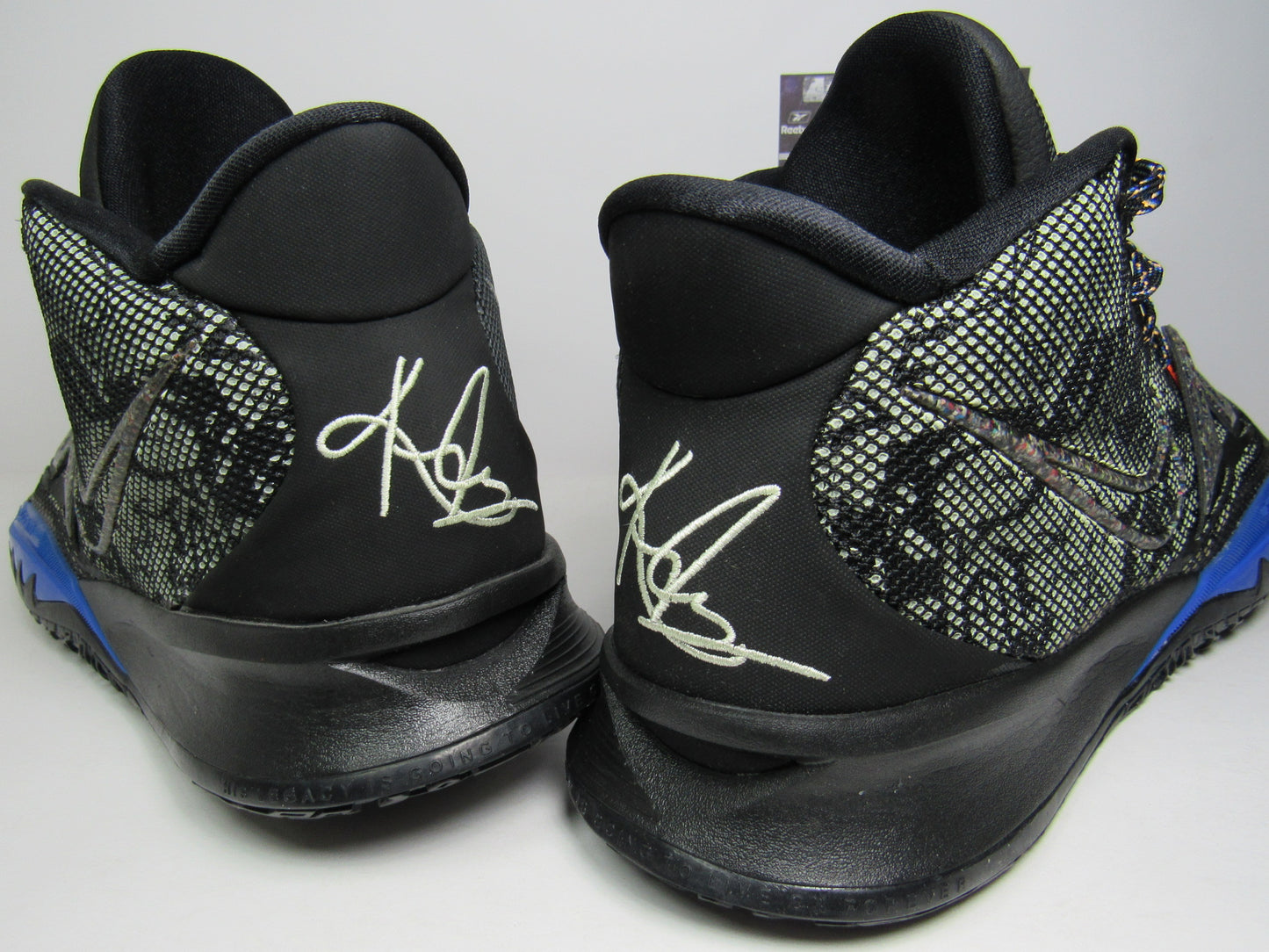 KYRIE IRVING 7 "GRIND" EN CAJA