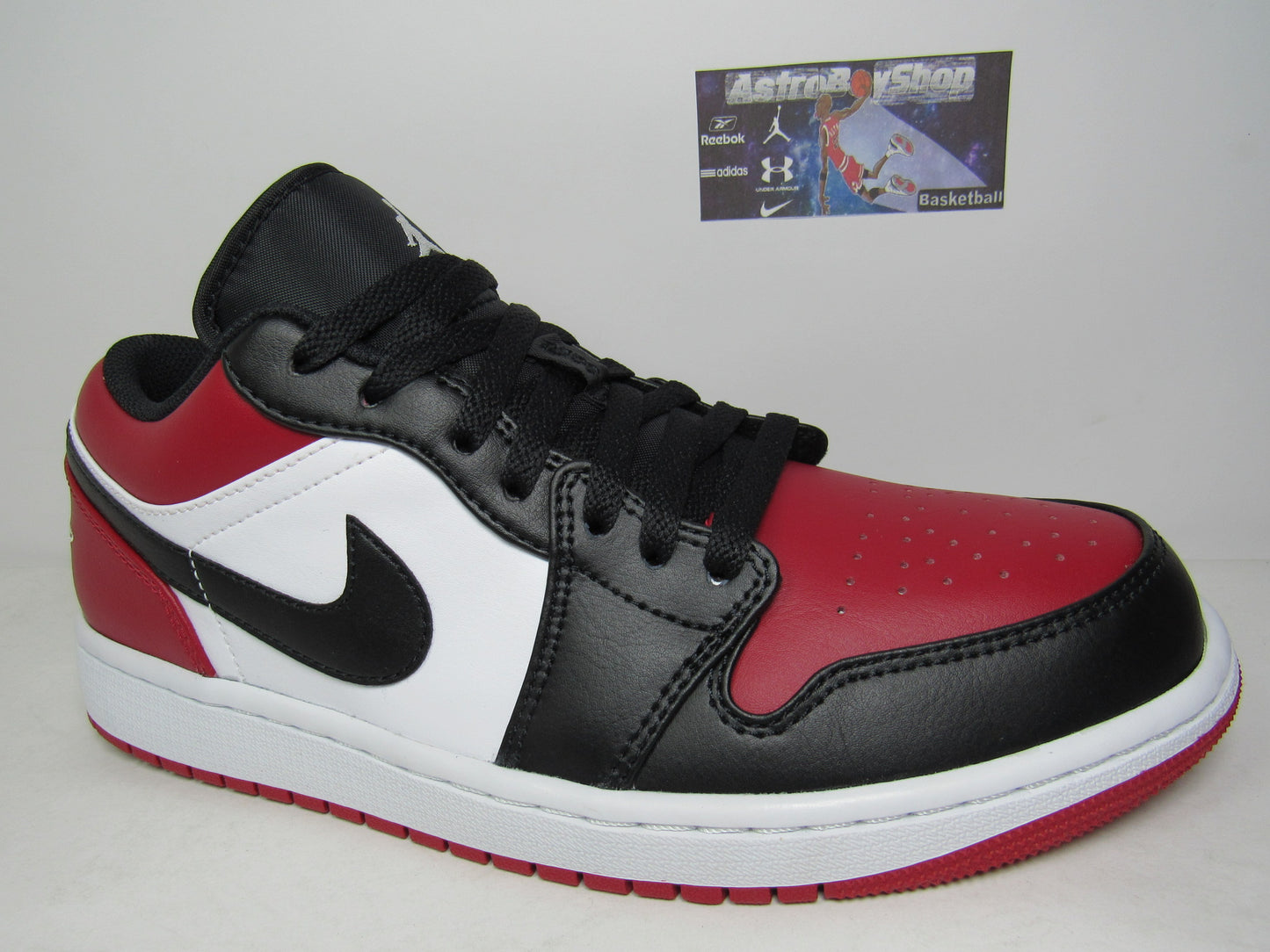 JORDAN 1 LOW BRED TOE EN CAJA