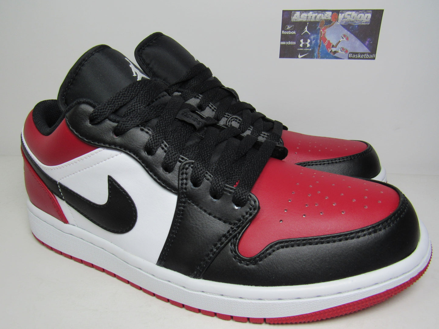 JORDAN 1 LOW BRED TOE EN CAJA