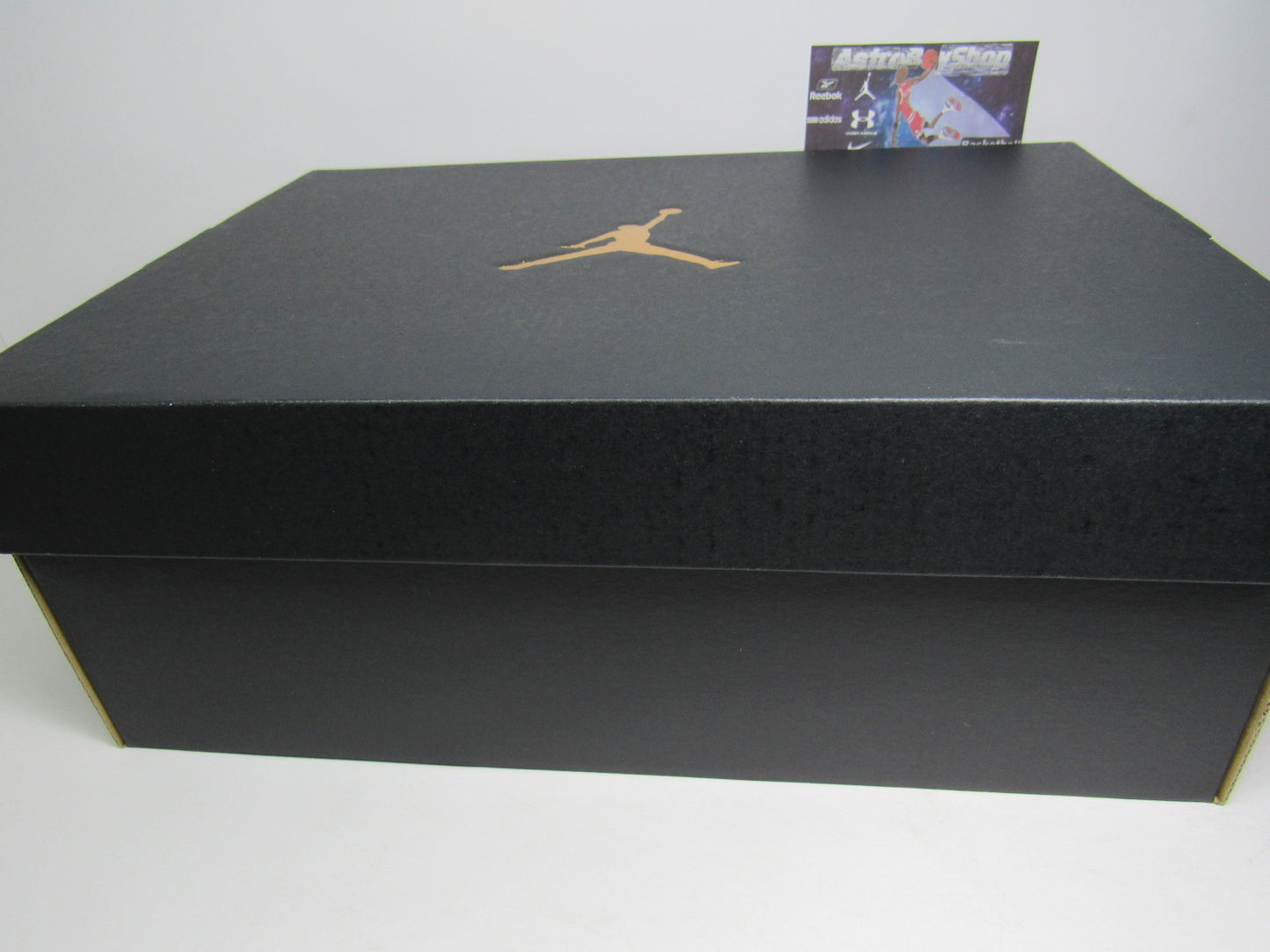 JORDAN 1 LOW BRED TOE EN CAJA