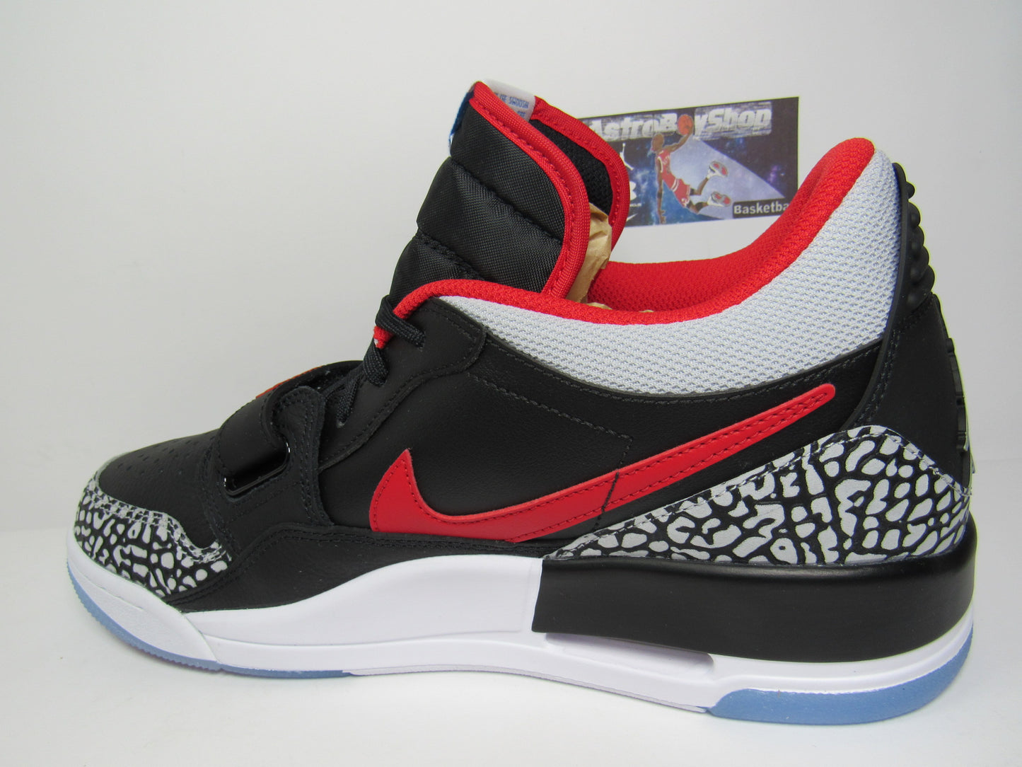 JORDAN LEGACY 312 PSYCHIC BLUE EN CAJA