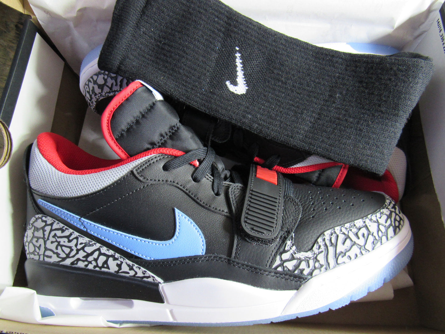 JORDAN LEGACY 312 PSYCHIC BLUE EN CAJA