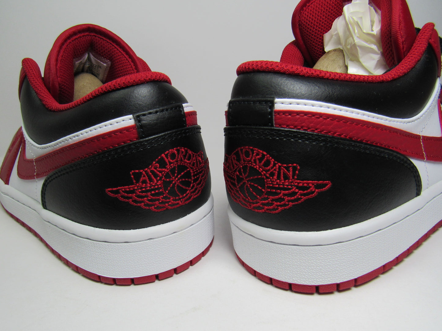 JORDAN 1 LOW CHICAGO BULLS EDITION EN CAJA