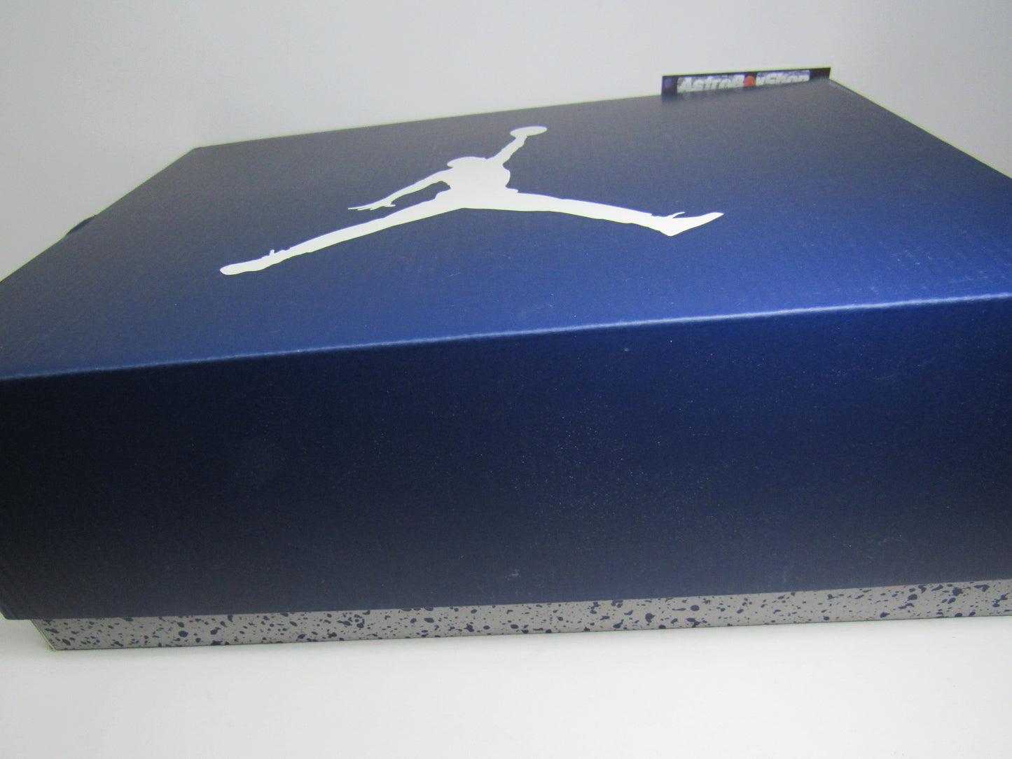 JORDAN 6 MIDNIGHT NAVY EN CAJA