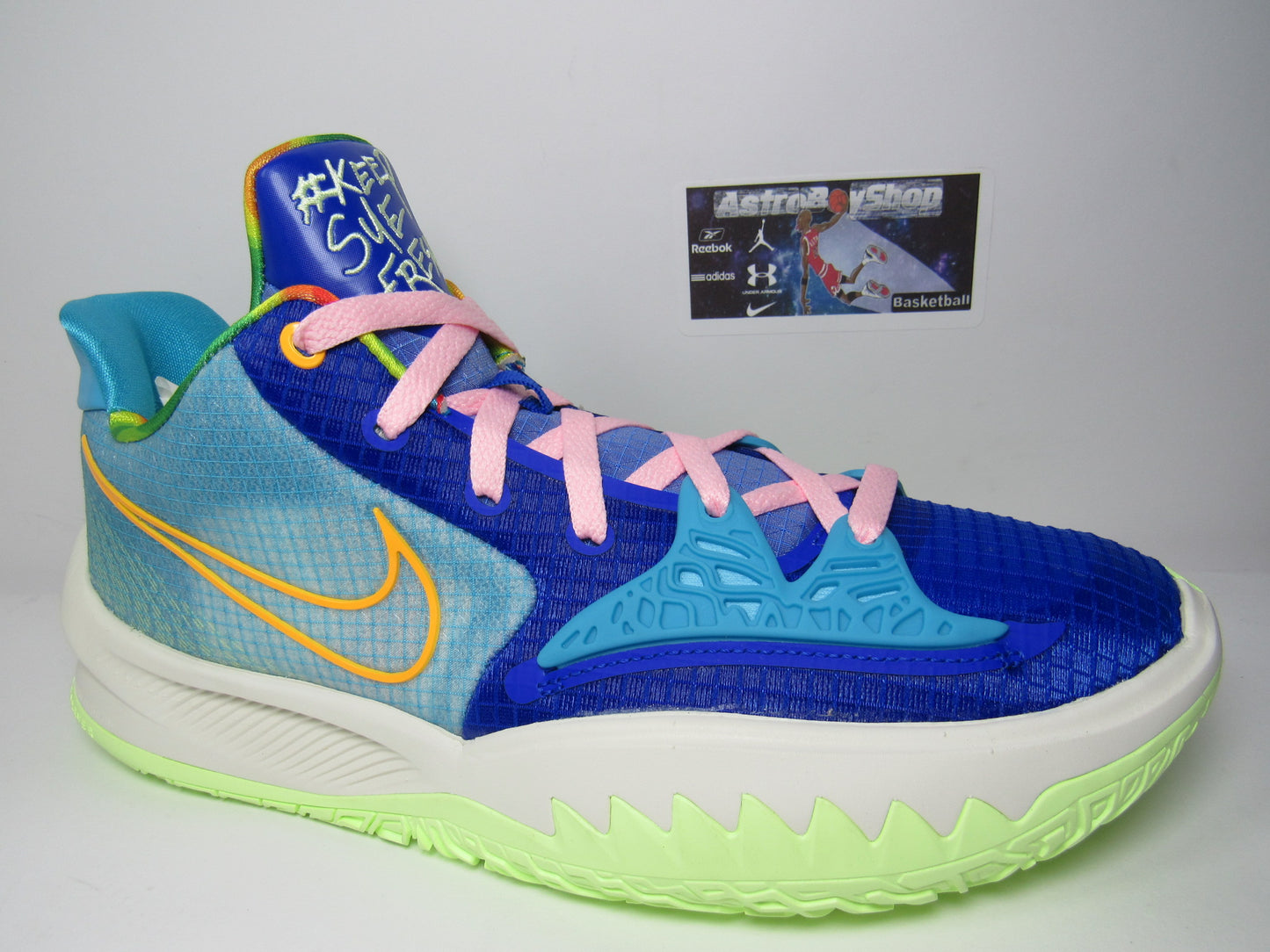 KYRIE IRVING 4 LOW "FRESH" EN CAJA