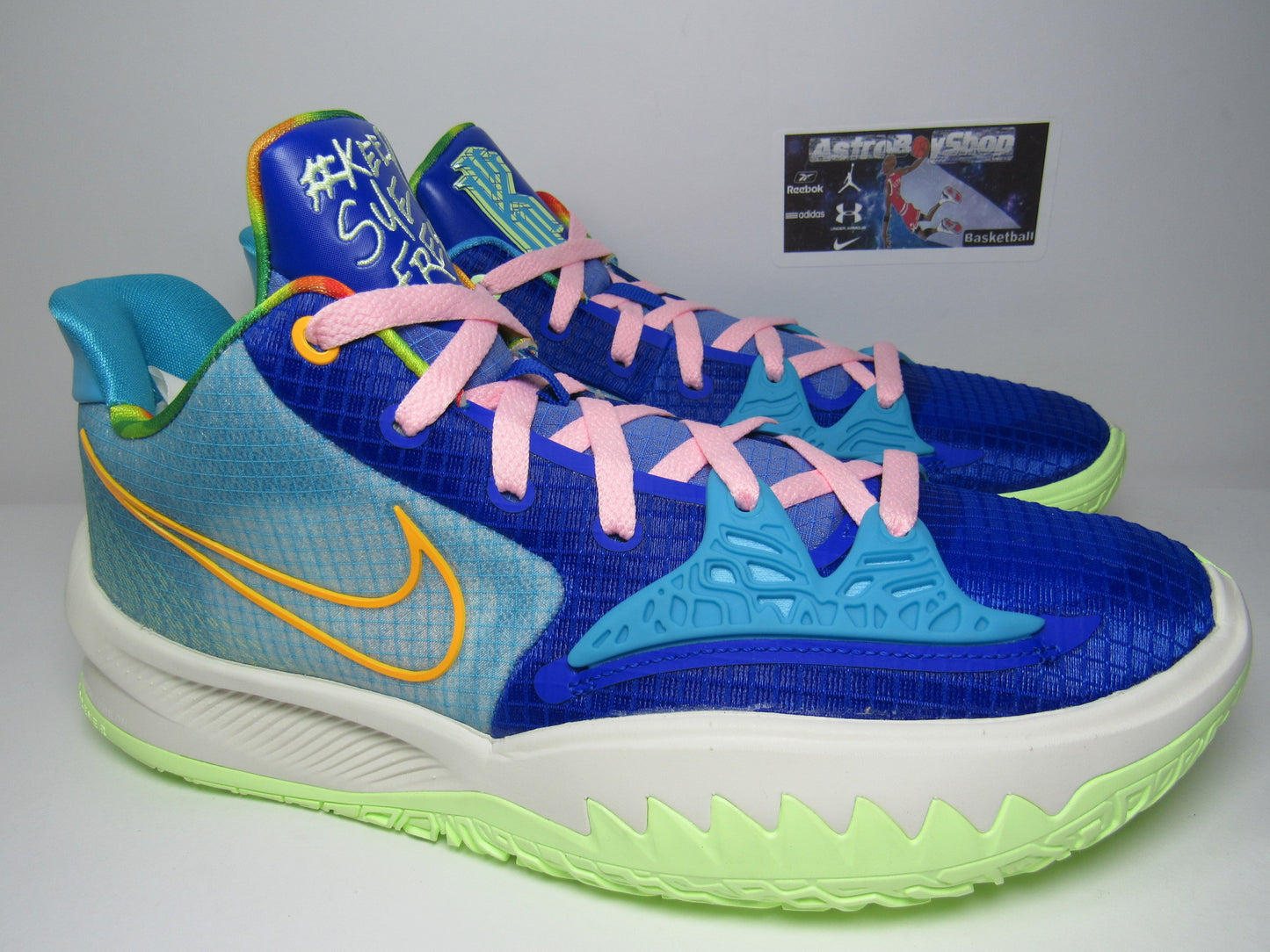 KYRIE IRVING 4 LOW "FRESH" EN CAJA