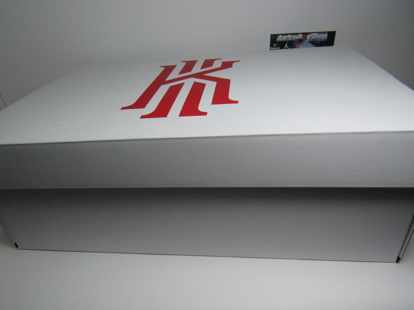 KYRIE IRVING 4 LOW "FRESH" EN CAJA