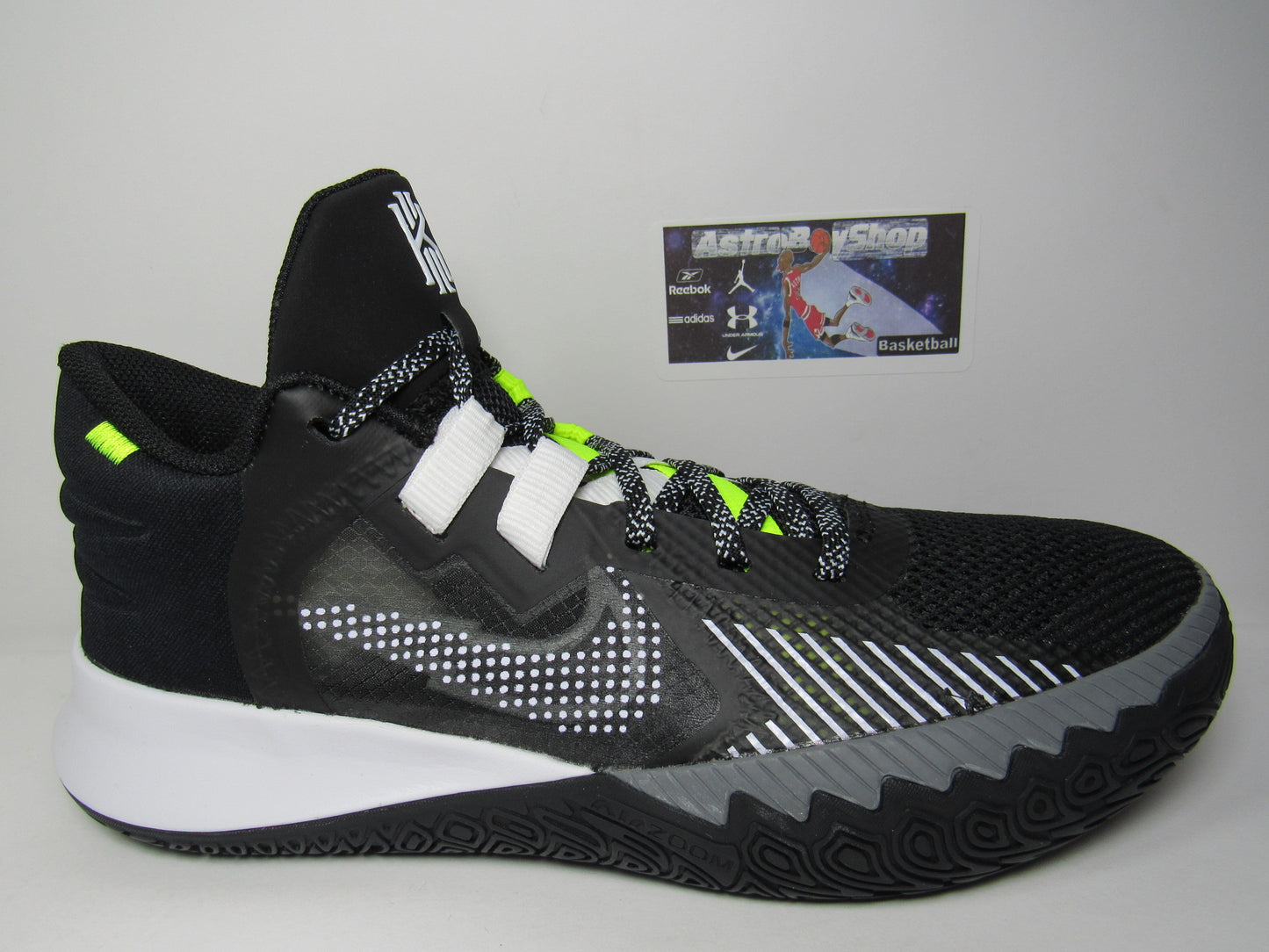 KYRIE IRVING FLYTRAP 5 GREY/VOLT EN CAJA