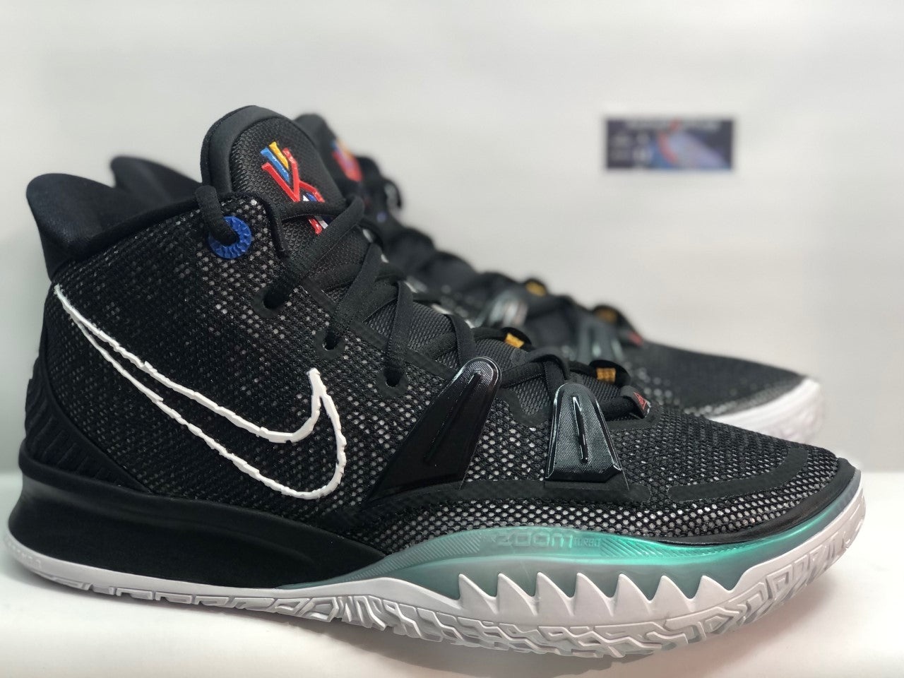 KYRIE IRVING 7 BROOKLIN EDITION EN CAJA