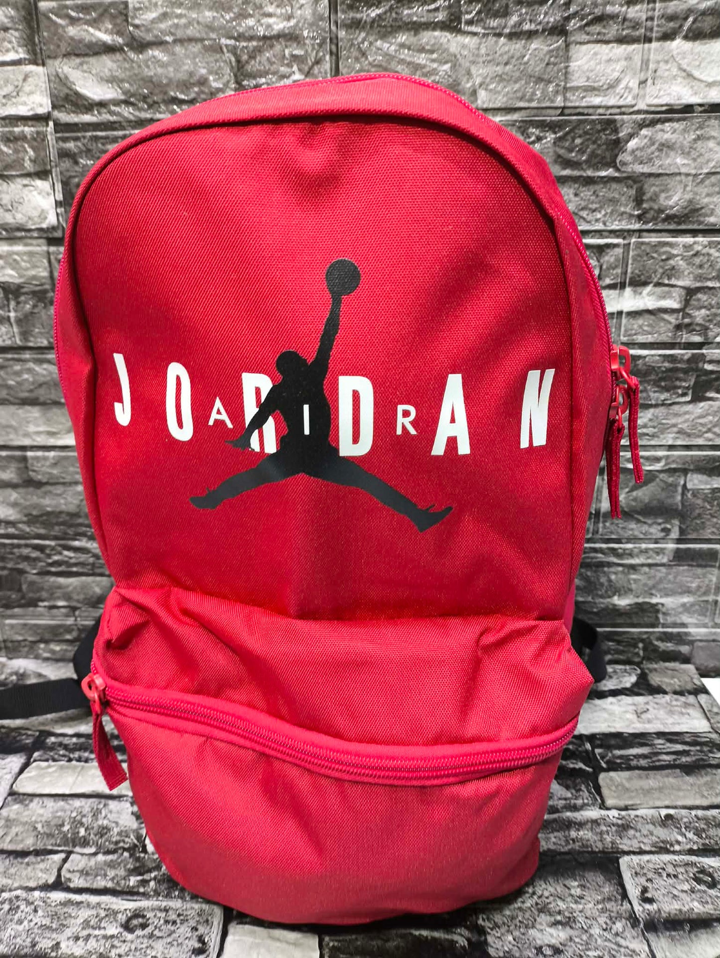 MOCHILA AIR JORDAN BAGPACK GYM RED (40 ALTO X 27 ANCHO ESP LAP 14")