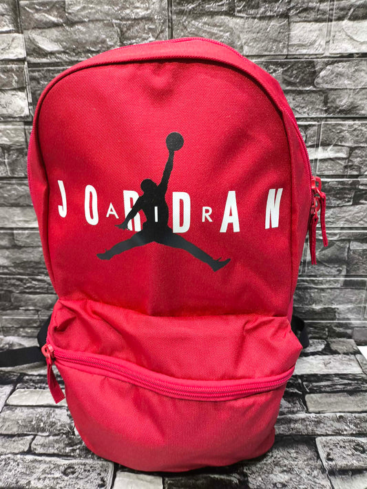 MOCHILA AIR JORDAN BAGPACK GYM RED (40 ALTO X 27 ANCHO ESP LAP 14")
