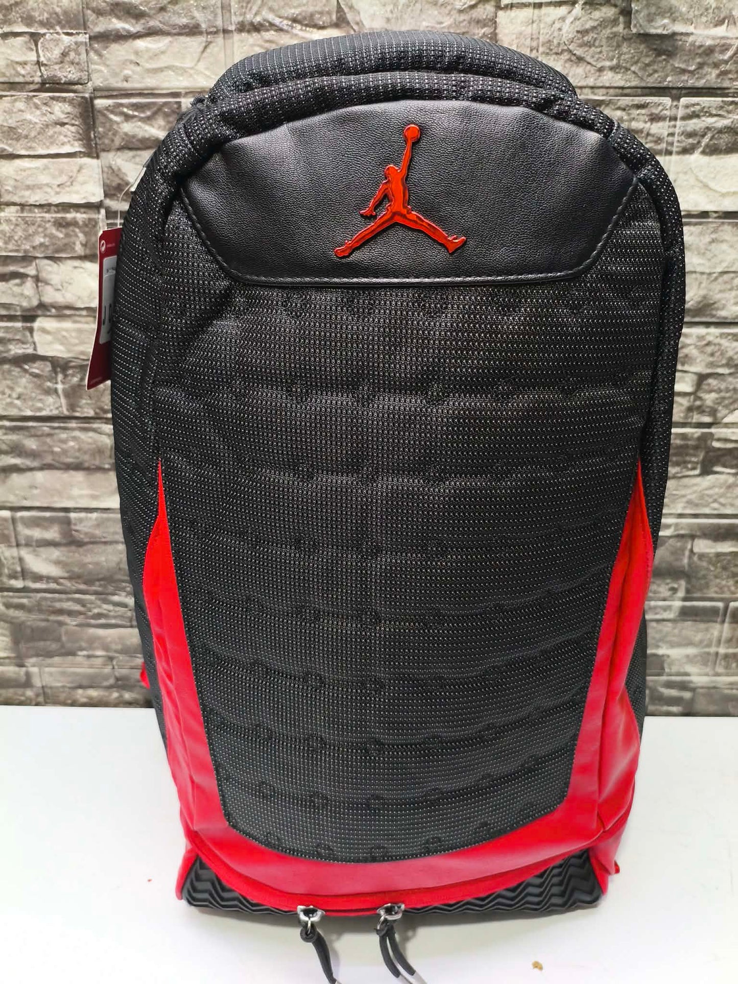 MOCHILA JORDAN 13 BRED EDITION ESP LATOP 15" oferta!!!