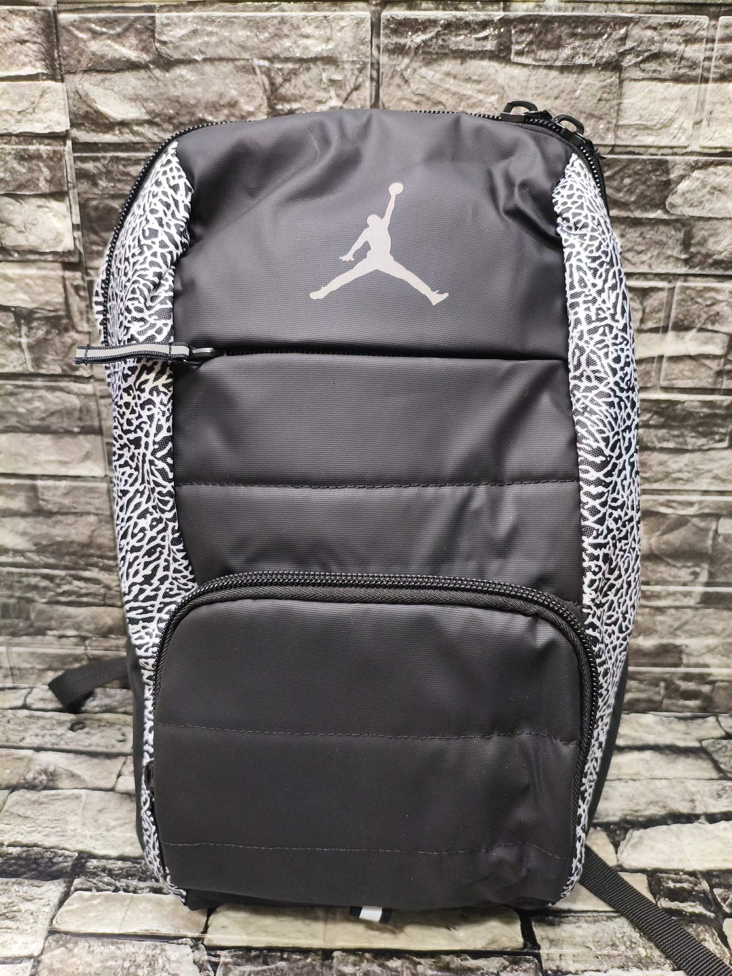 MOCHILA JORDAN ALL WORLD BLACK ELEPHAN PRINT