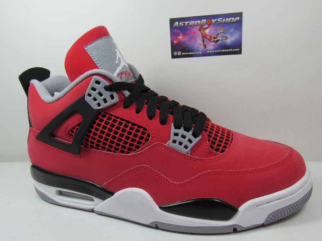 JORDAN 4 TORO BRAVO 2026 EN CAJA