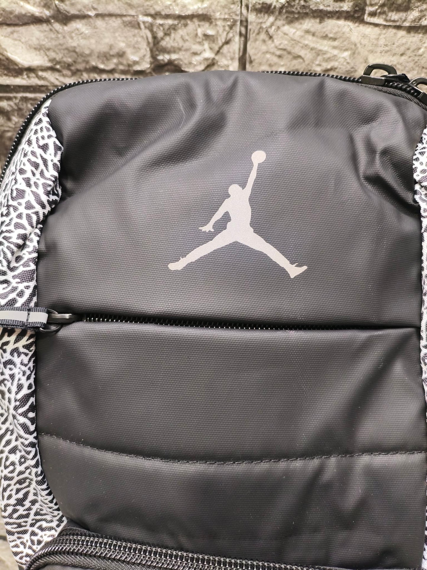 MOCHILA JORDAN ALL WORLD BLACK ELEPHAN PRINT