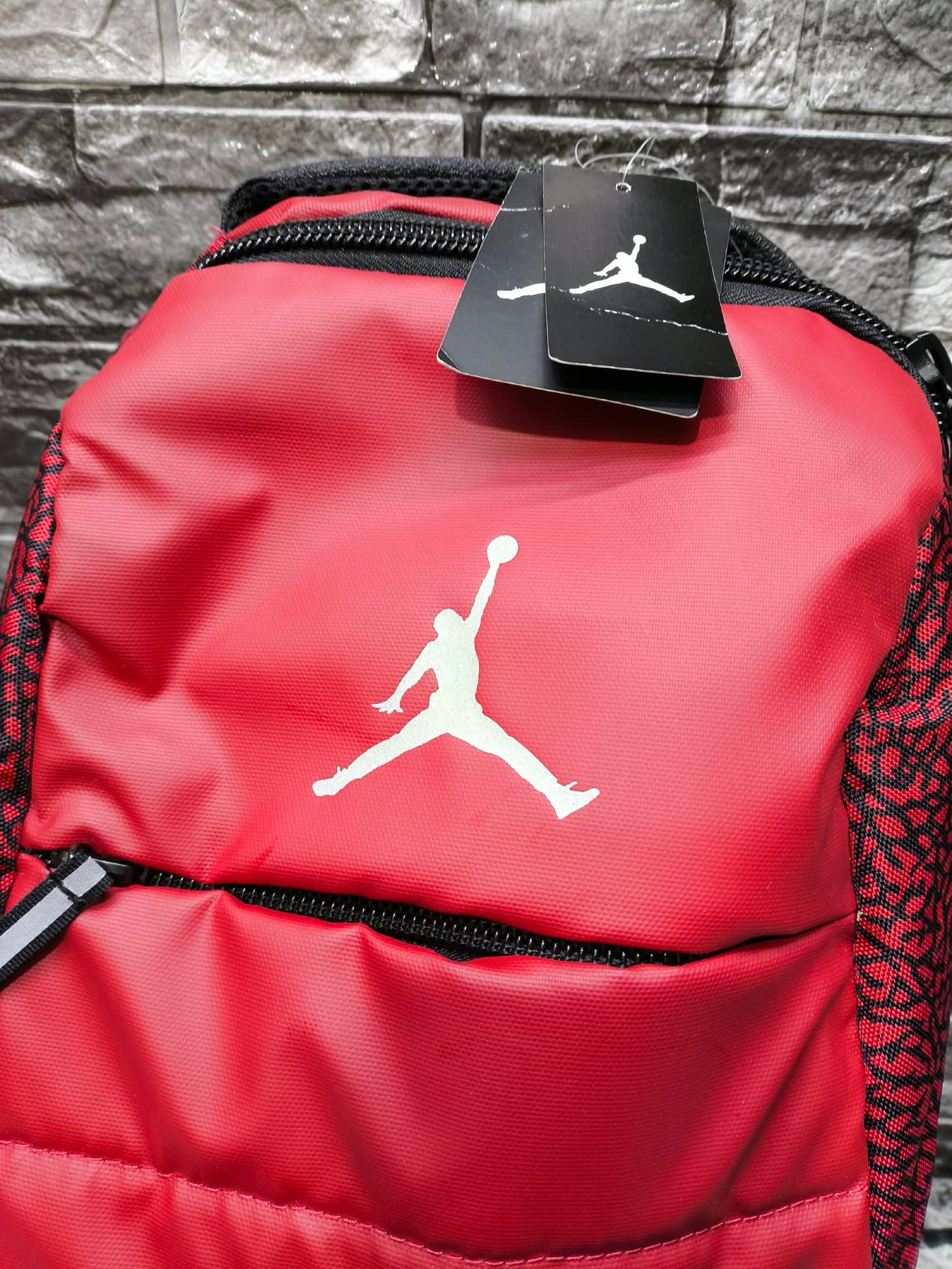 MOCHILA JORDAN ALL WORLD GYM RED ELEPHANT PRINT