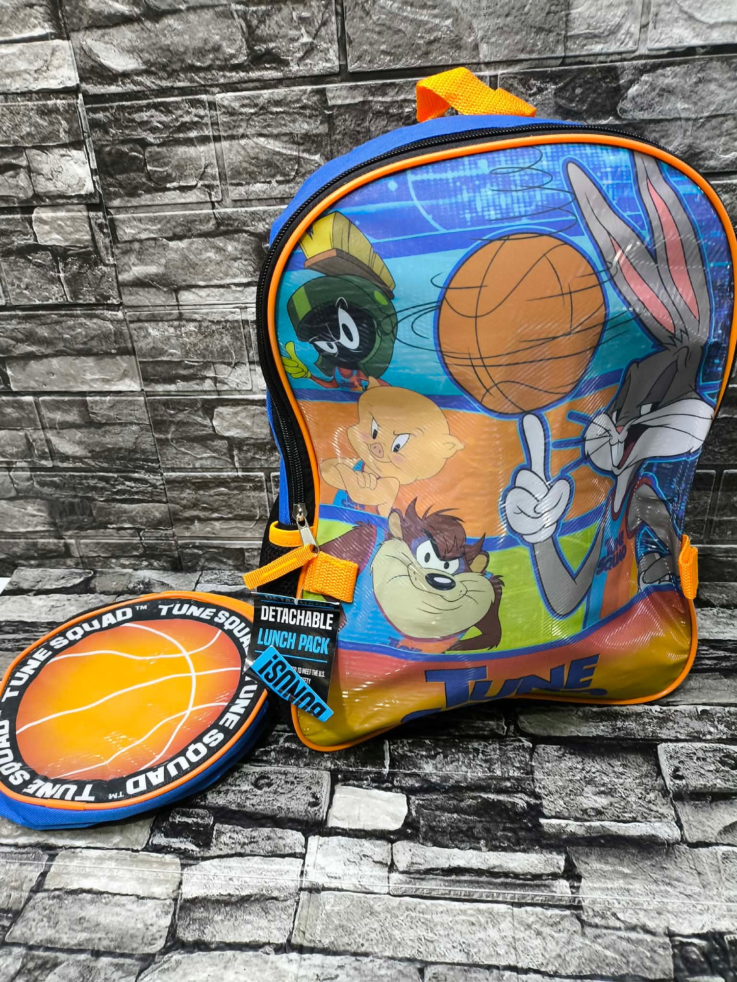 MOCHILA BIOWORLD TUNE SQUA SPACE JAM CON LONCHERA (38 ALTO X 25 ANCHO)