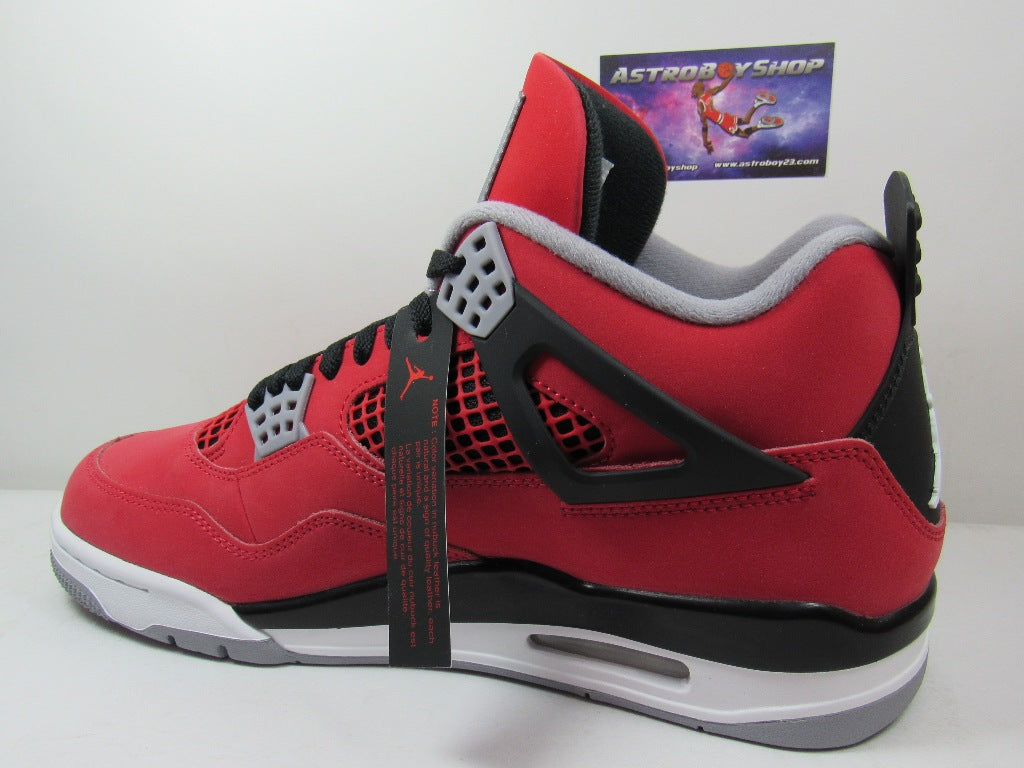 JORDAN 4 TORO BRAVO 2026 EN CAJA