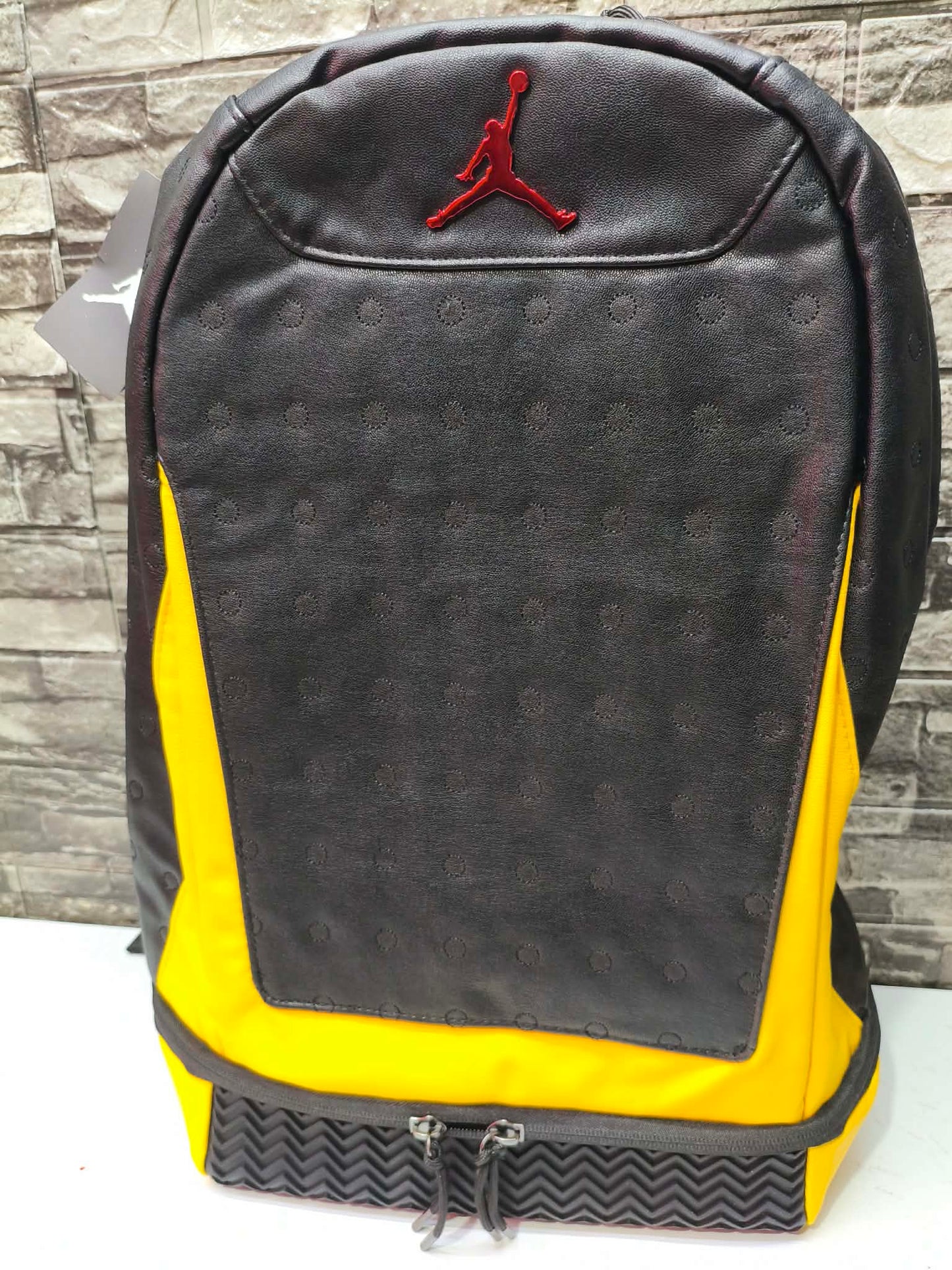MOCHILA JORDAN 13 BLACK YELLOW CARMELO ANTHONY OFERTA