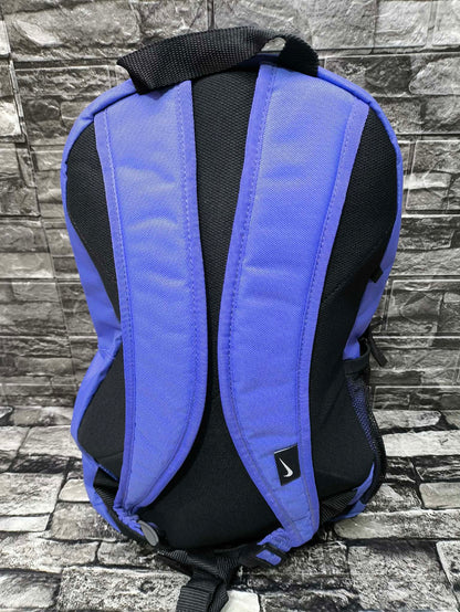 MOCHILA NIKE ELEMENTAL PURPLE (40 ALTO X 27CM ANCHO)